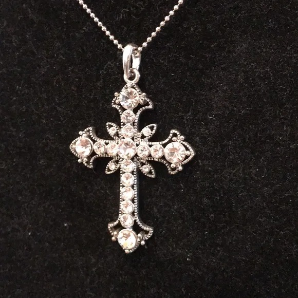 Cross Pendant - Picture 3 of 6